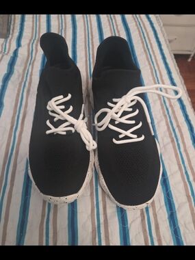 Women's Black Knit Lace-Up Sneakers with White Speckled Sole